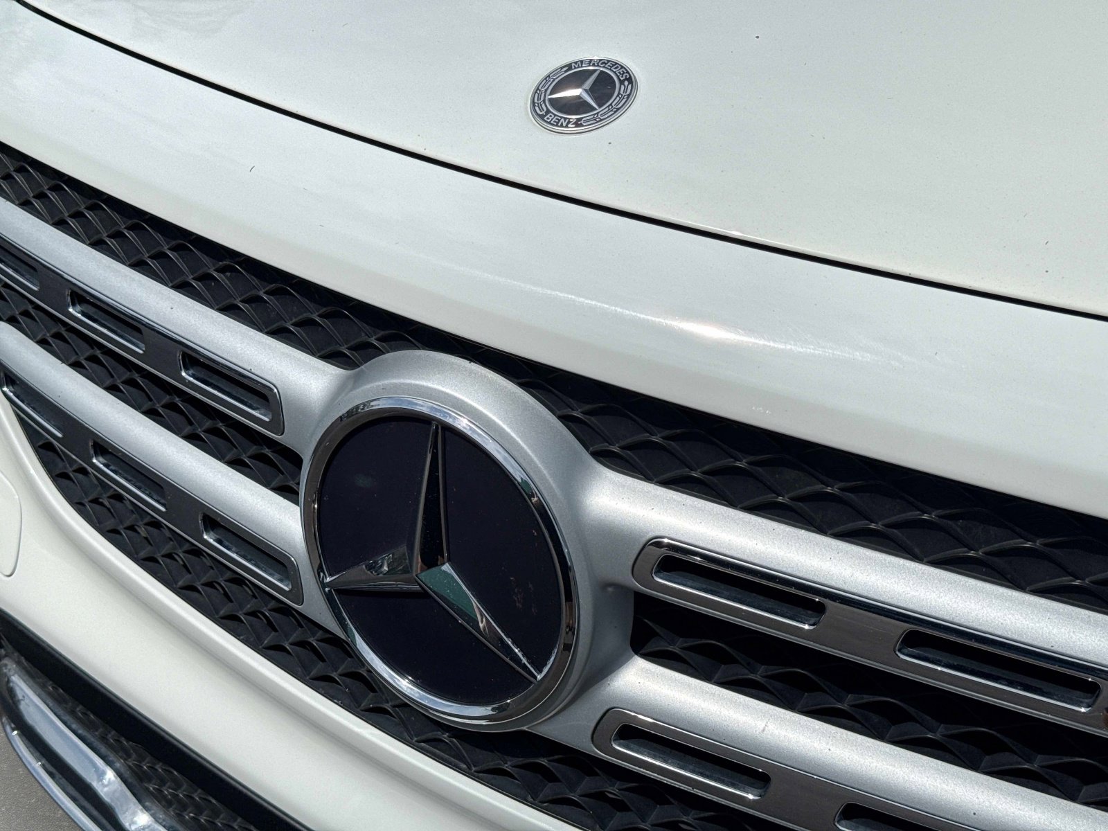 Used 2023 Mercedes-Benz GLB 250 4MATIC w/ Premium Package image 10