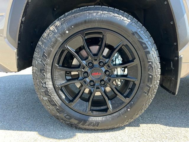 Used 2026 Toyota Tundra Limited AWD/4WD image 14