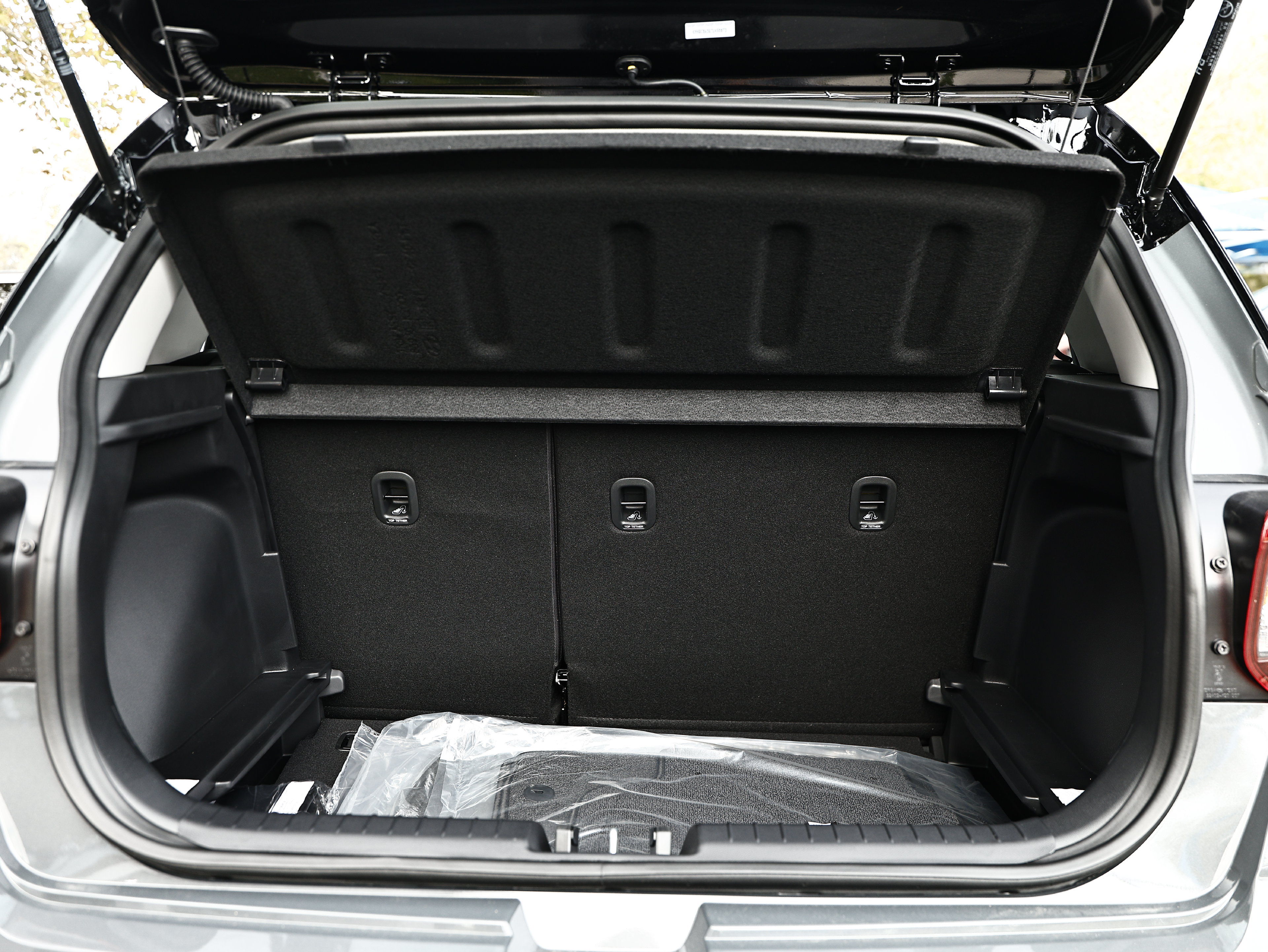 New 2026 Hyundai Venue SEL FWD image 5