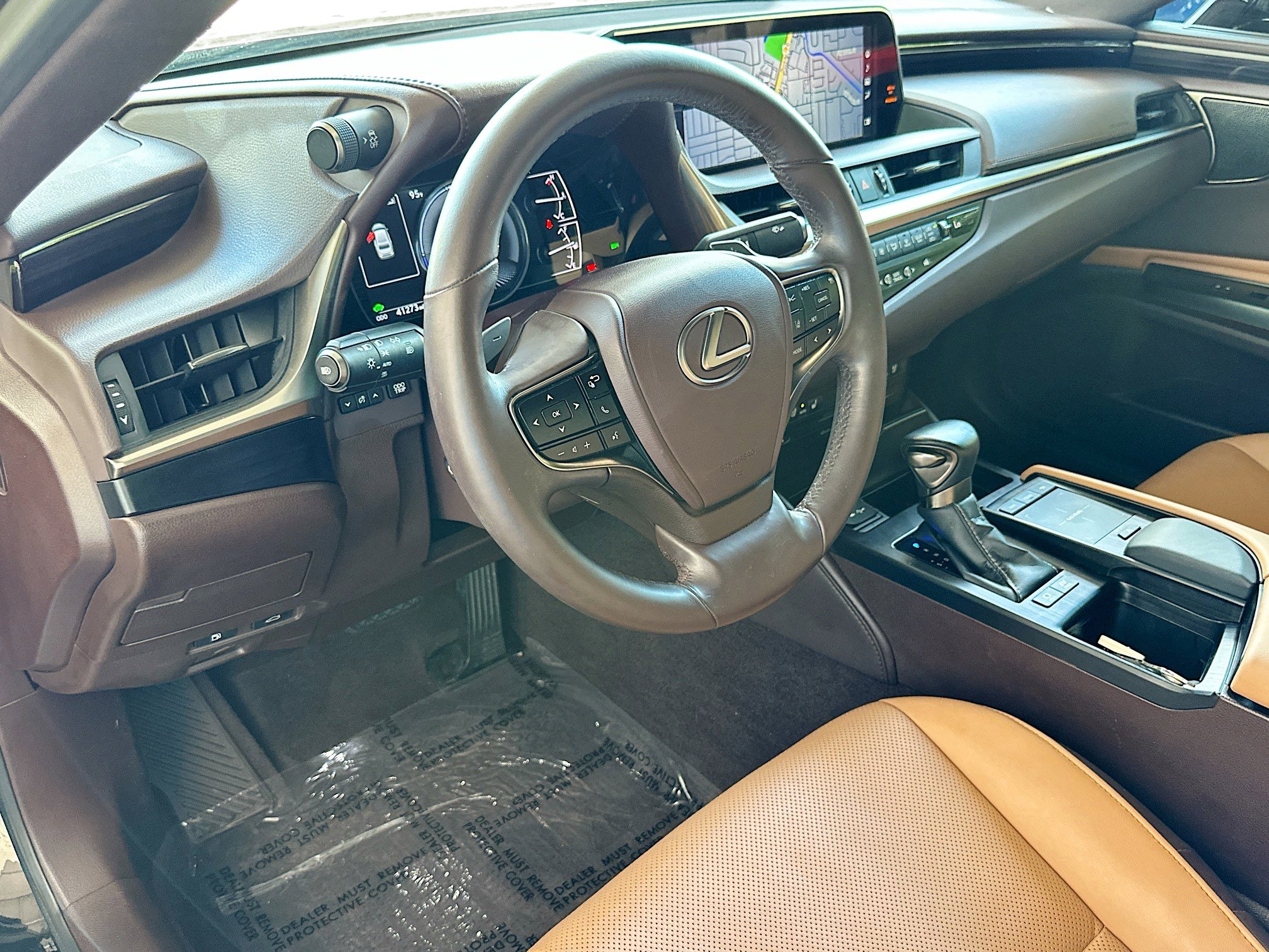 Used 2020 Lexus ES 300h w/ Premium Package FWD image 9