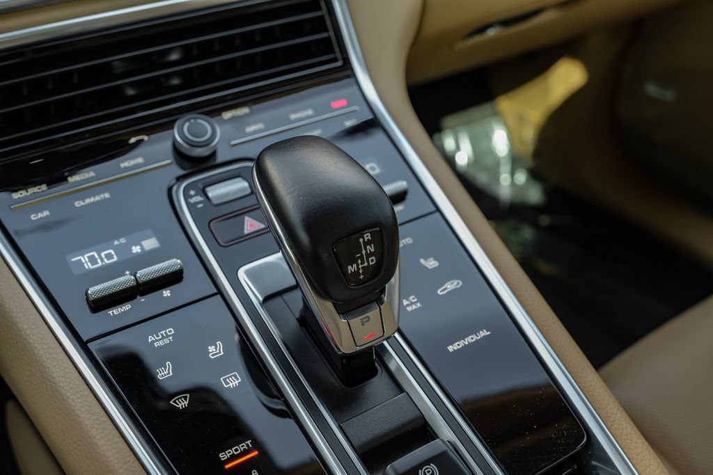 Used 2019 Porsche Panamera 4 AWD/4WD image 27