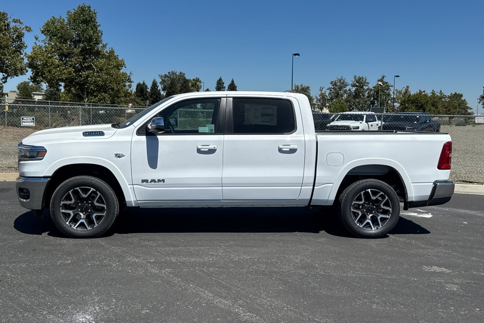 New 2026 RAM 1500 Laramie AWD/4WD image 6