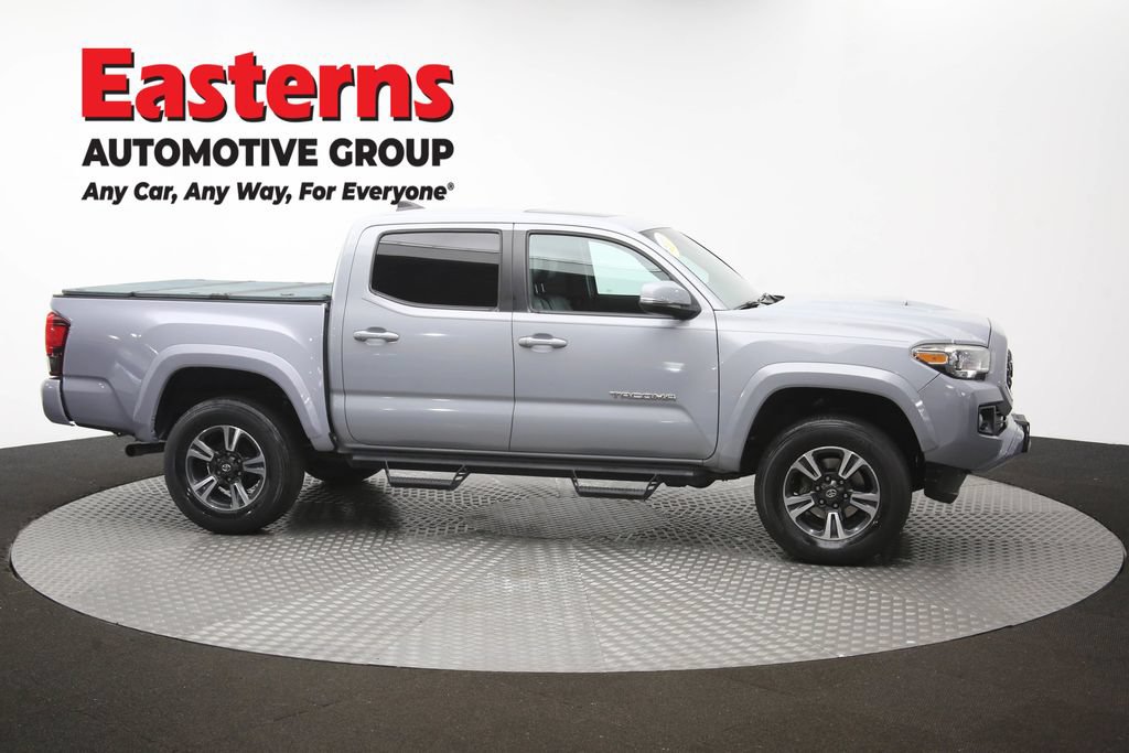 Used 2018 Toyota Tacoma TRD Sport AWD/4WD image 49