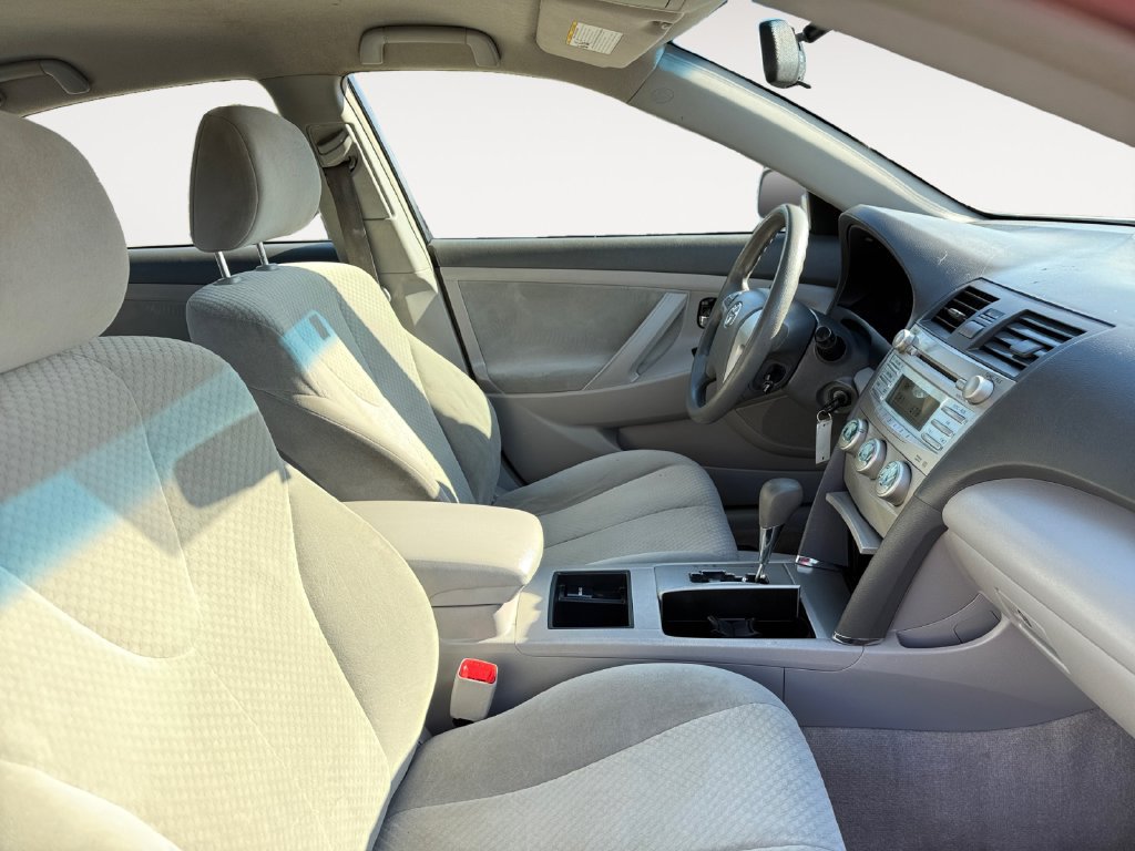 Used 2009 Toyota Camry LE FWD image 15