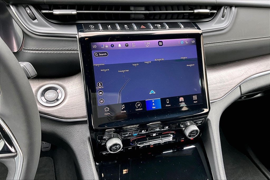 Used 2023 Jeep Grand Cherokee L Overland w/ Rear Seat Video Group I AWD/4WD image 10