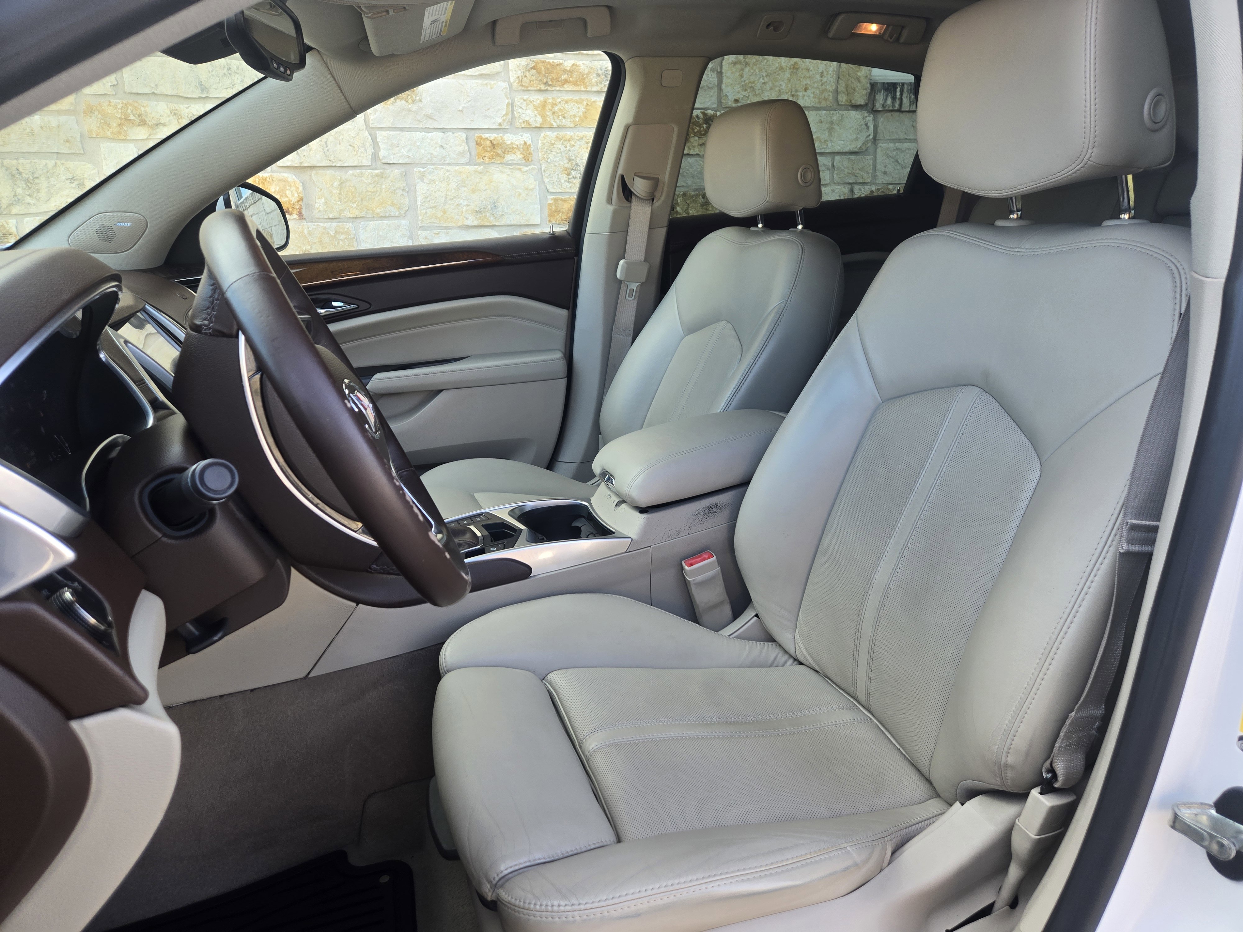 Used 2014 Cadillac SRX Luxury w/ Driver Awareness Package image 5