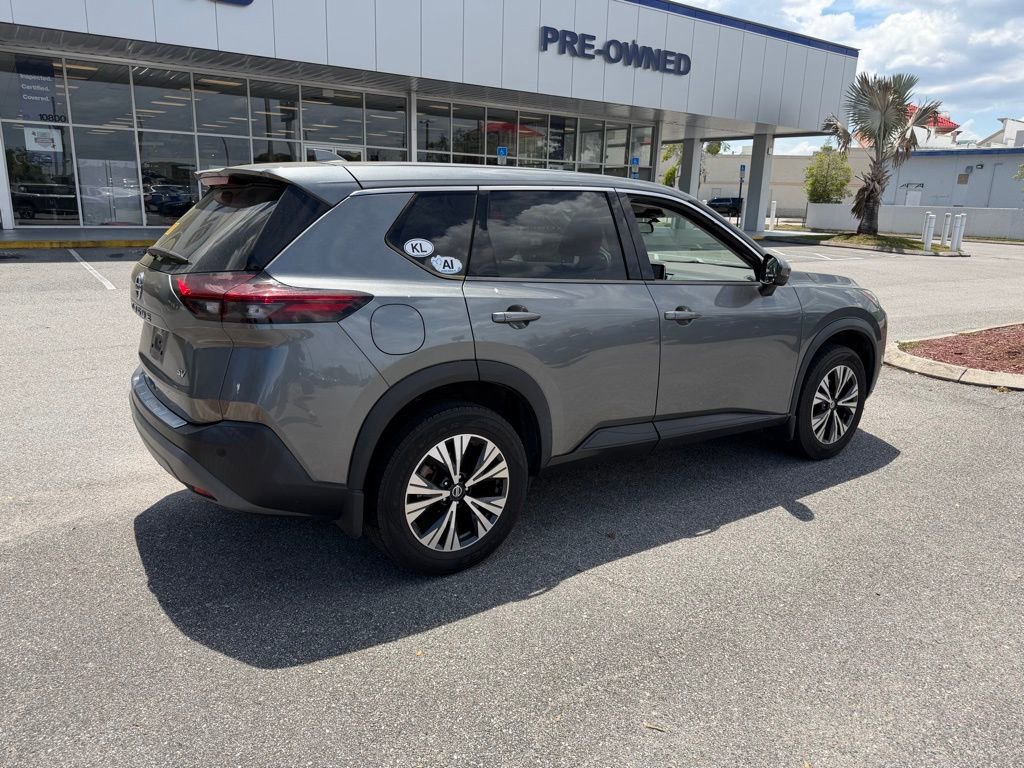 Used 2021 Nissan Rogue SV FWD image 3