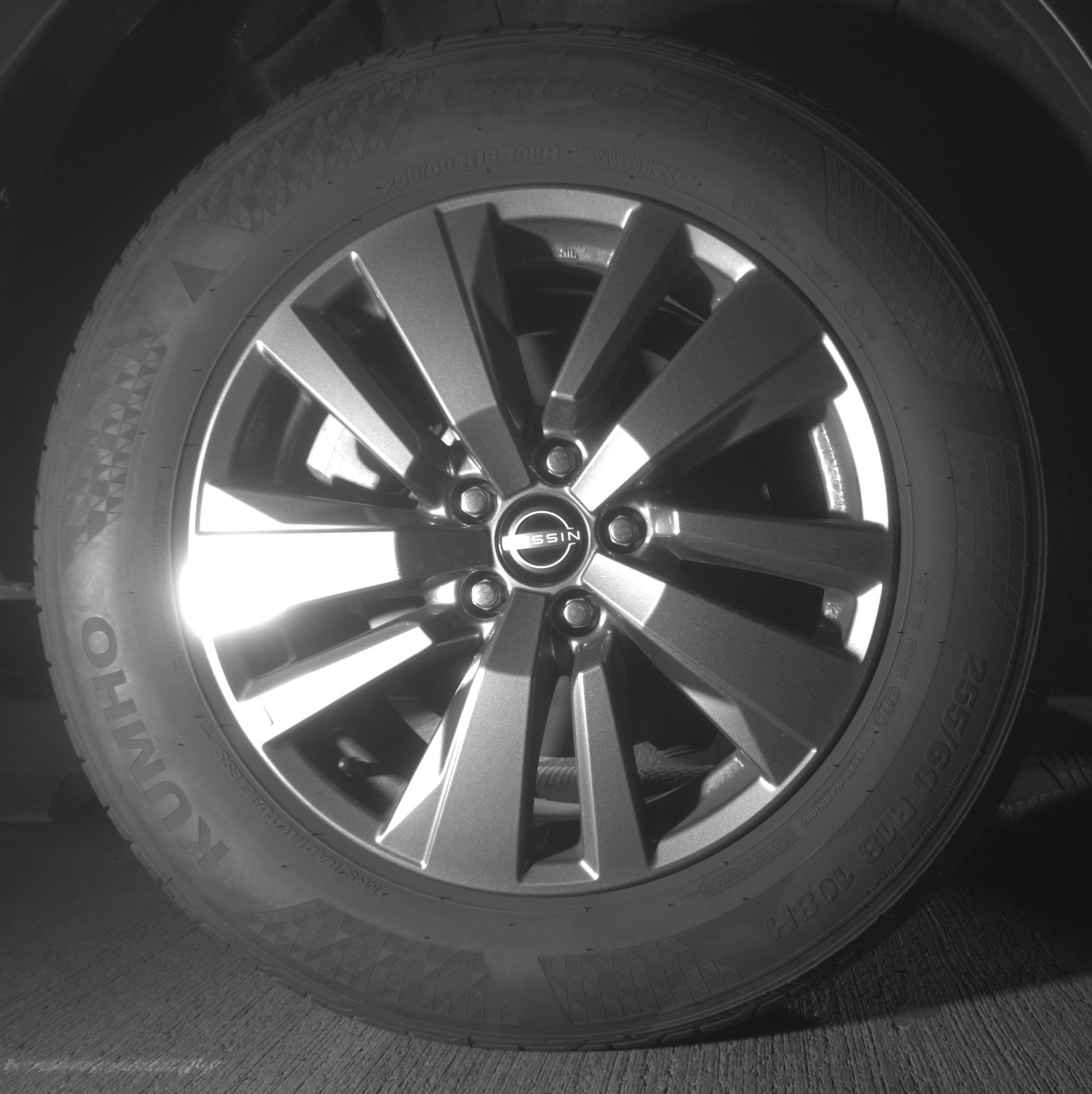 Used 2025 Nissan Pathfinder SV FWD image 15