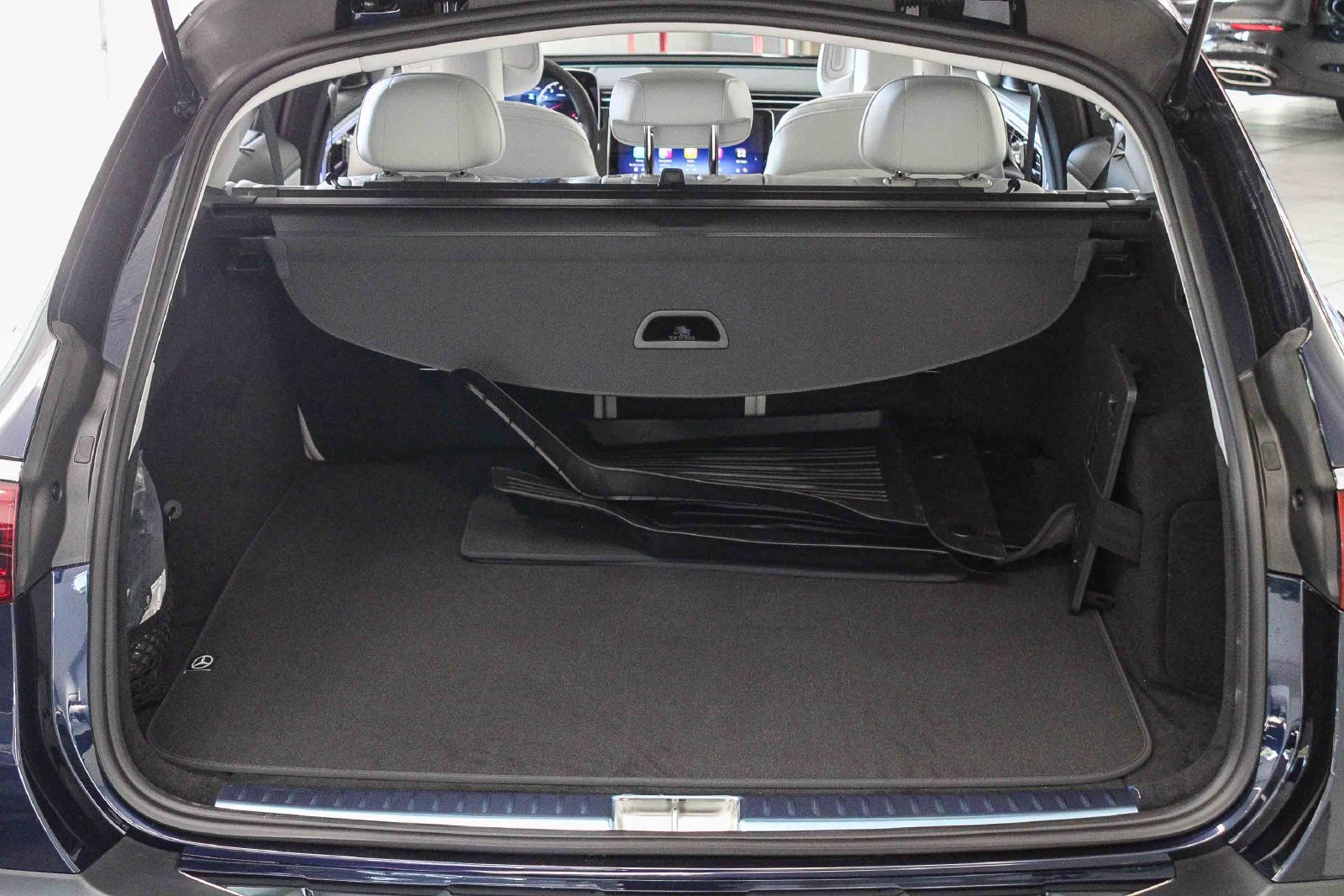 New 2026 Mercedes-Benz E 450 4MATIC All-Terrain Wagon image 24