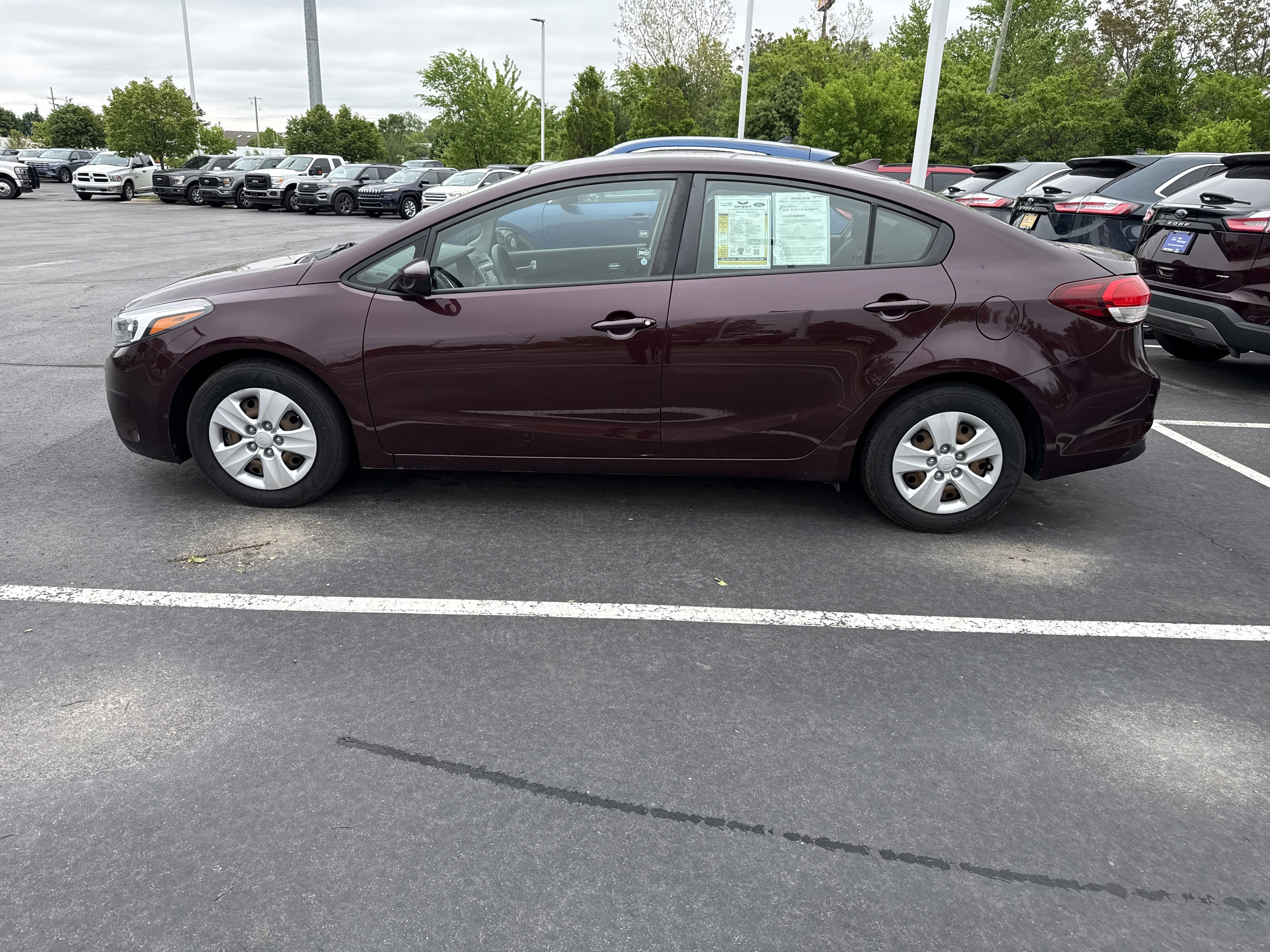 Used 2018 Kia Forte LX FWD image 3