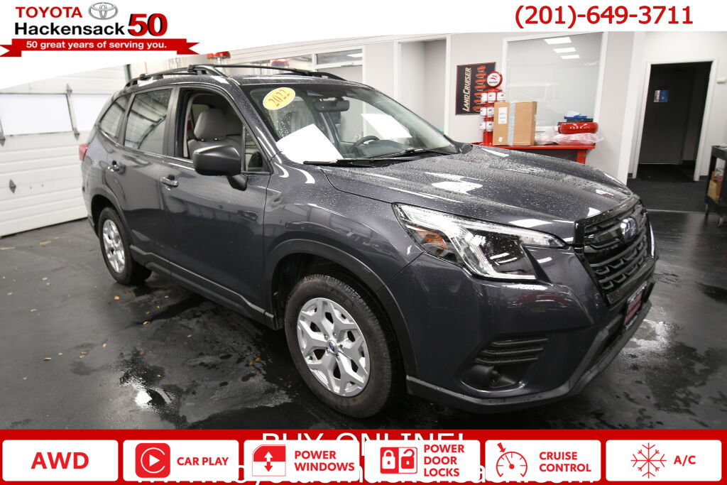 Used 2022 Subaru Forester Base image 1
