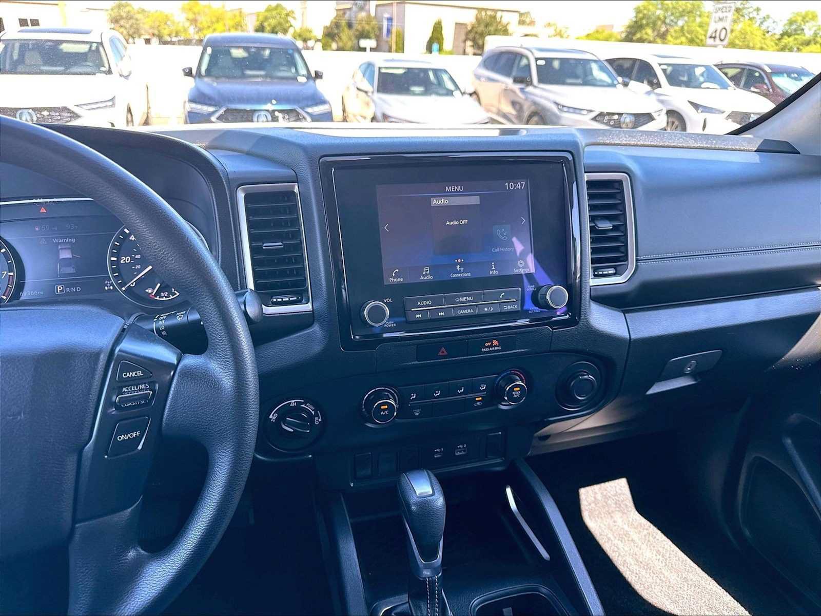 Used 2022 Nissan Frontier SV AWD/4WD image 9