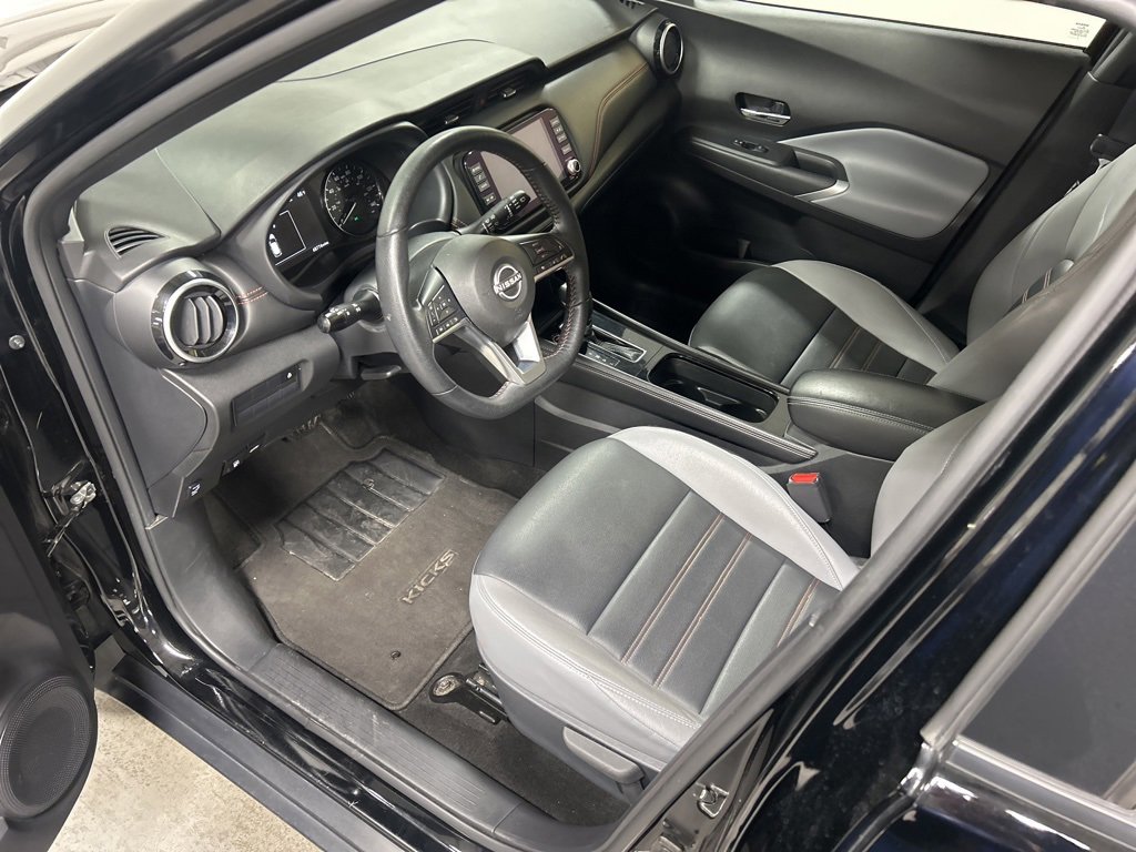 Used 2023 Nissan Kicks SR w/ SR Premium Package image 6