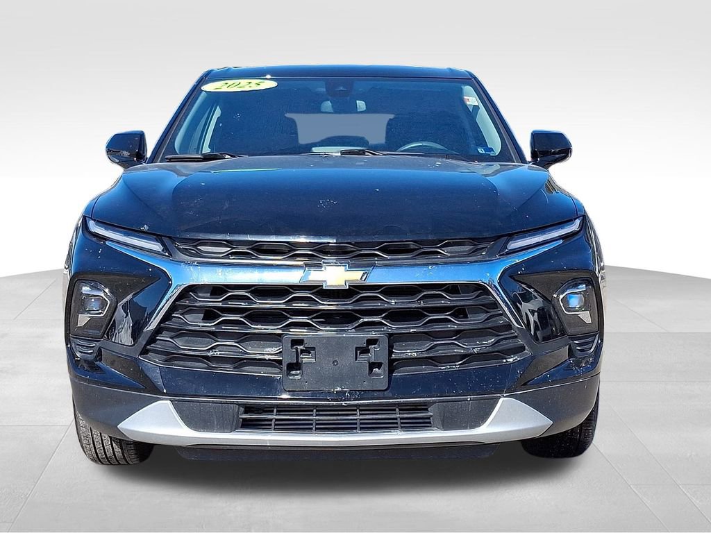 Certified 2025 Chevrolet Blazer LT image 2