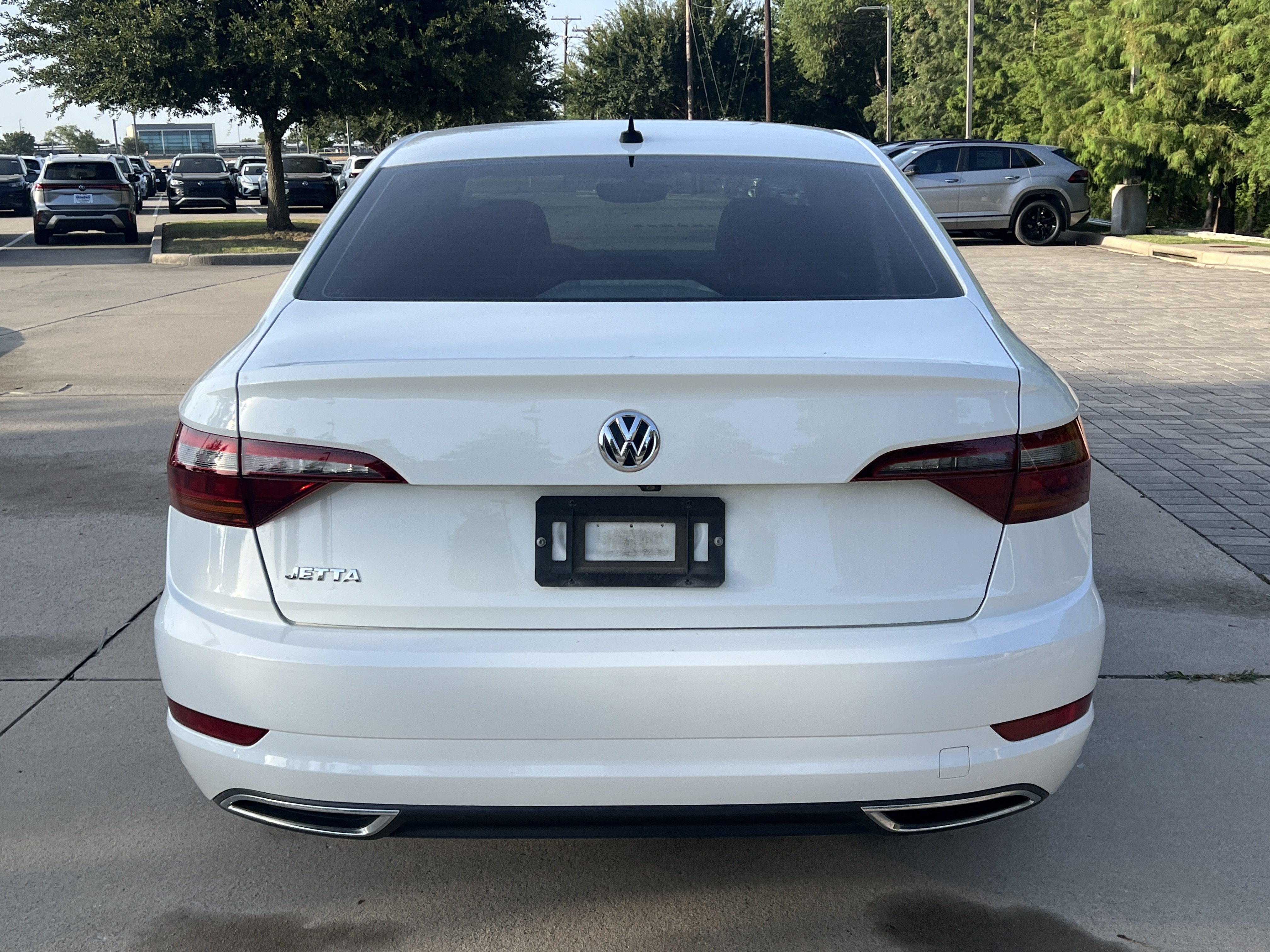 Used 2019 Volkswagen Jetta R-Line FWD image 8