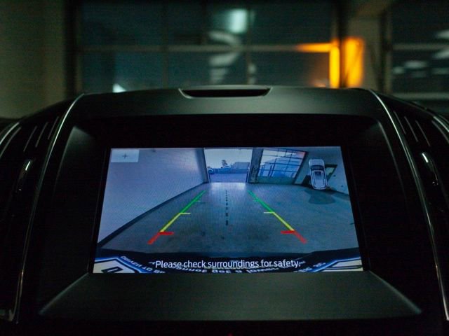 Used 2019 Ford Edge Titanium w/ Cold Weather Package image 16