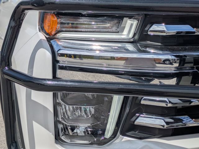 Used 2023 Chevrolet Silverado 2500 High Country w/ LPO, Hitch Package AWD/4WD image 10