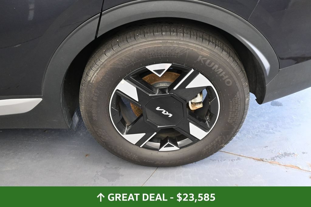 Used 2026 Kia Sportage LX FWD image 14