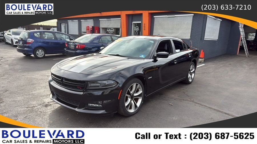 Used 2016 Dodge Charger R/T RWD image 2
