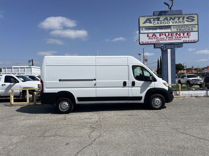 Used 2023 RAM ProMaster 2500 FWD image 2