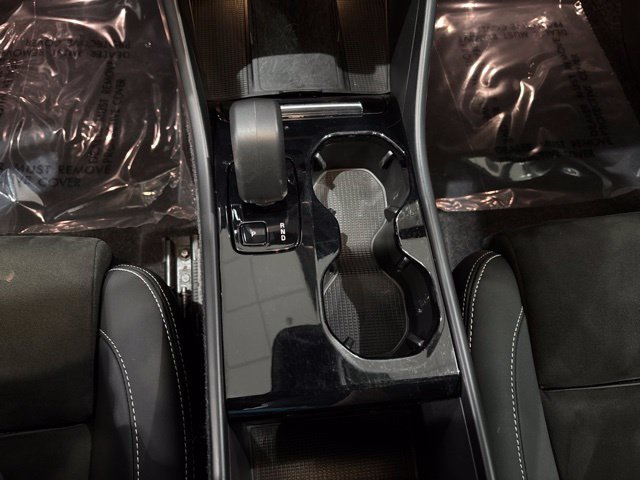 Used 2023 Volvo C40 P8 Recharge Ultimate AWD/4WD image 18