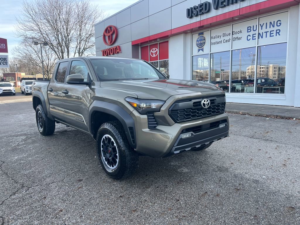 Used 2024 Toyota Tacoma TRD Off-Road image 7