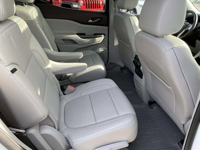 Used 2023 GMC Acadia SLT w/ Technology Package image 29