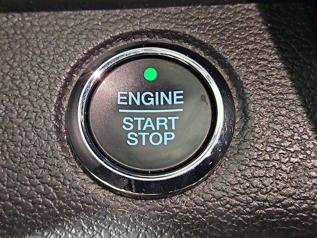 Used 2021 Ford Expedition XLT image 21