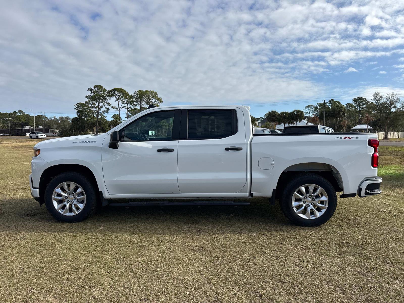 Used 2022 Chevrolet Silverado 1500 Custom image 6