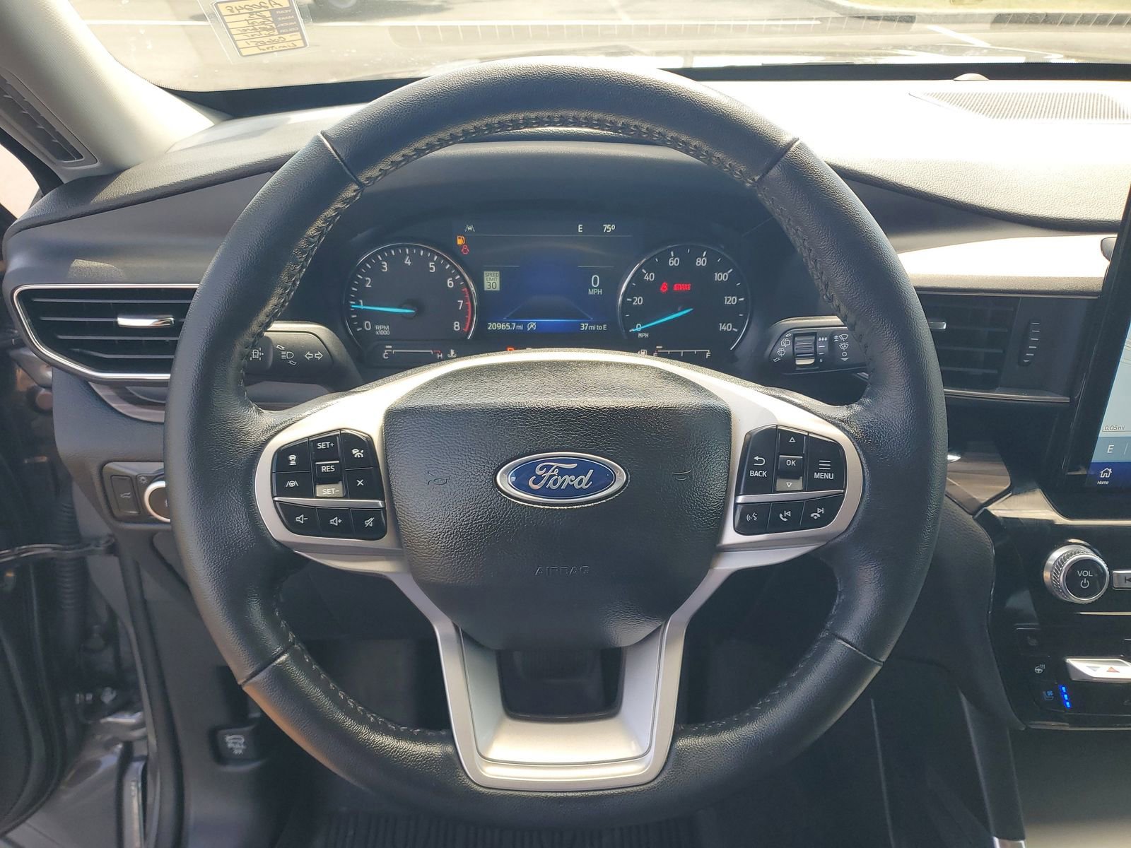 Certified 2023 Ford Explorer Limited w/ Limited Technology Package AWD/4WD image 21