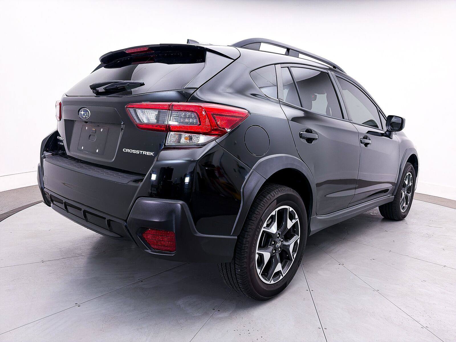 Used 2020 Subaru Crosstrek 2.0i Premium w/ Moonroof Package 2 AWD/4WD image 9