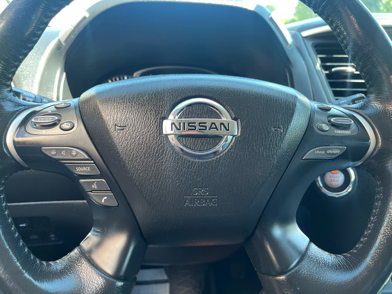 Used 2019 Nissan Pathfinder SL AWD/4WD image 22