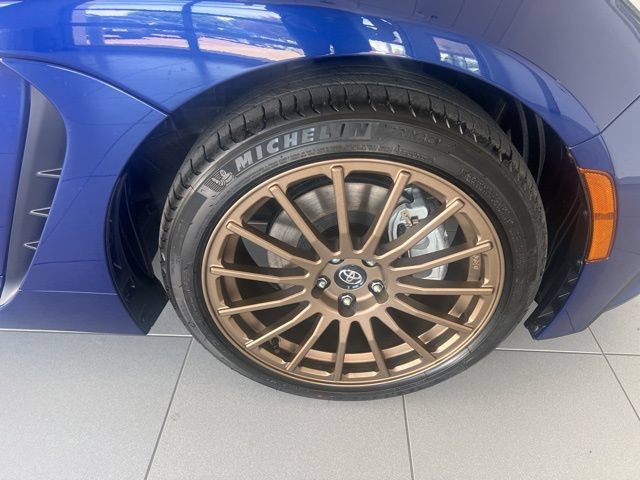 New 2025 Toyota GR86 RWD image 11