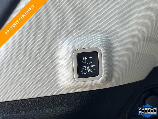 Used 2023 Jeep Grand Cherokee Limited RWD image 14