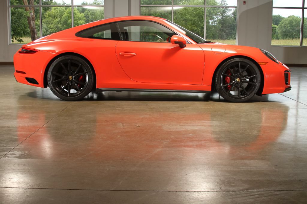 Used 2017 Porsche 911 Carrera GTS RWD image 10
