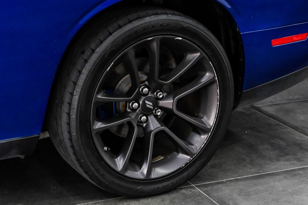 Used 2019 Dodge Challenger SXT w/ Blacktop Package RWD image 57