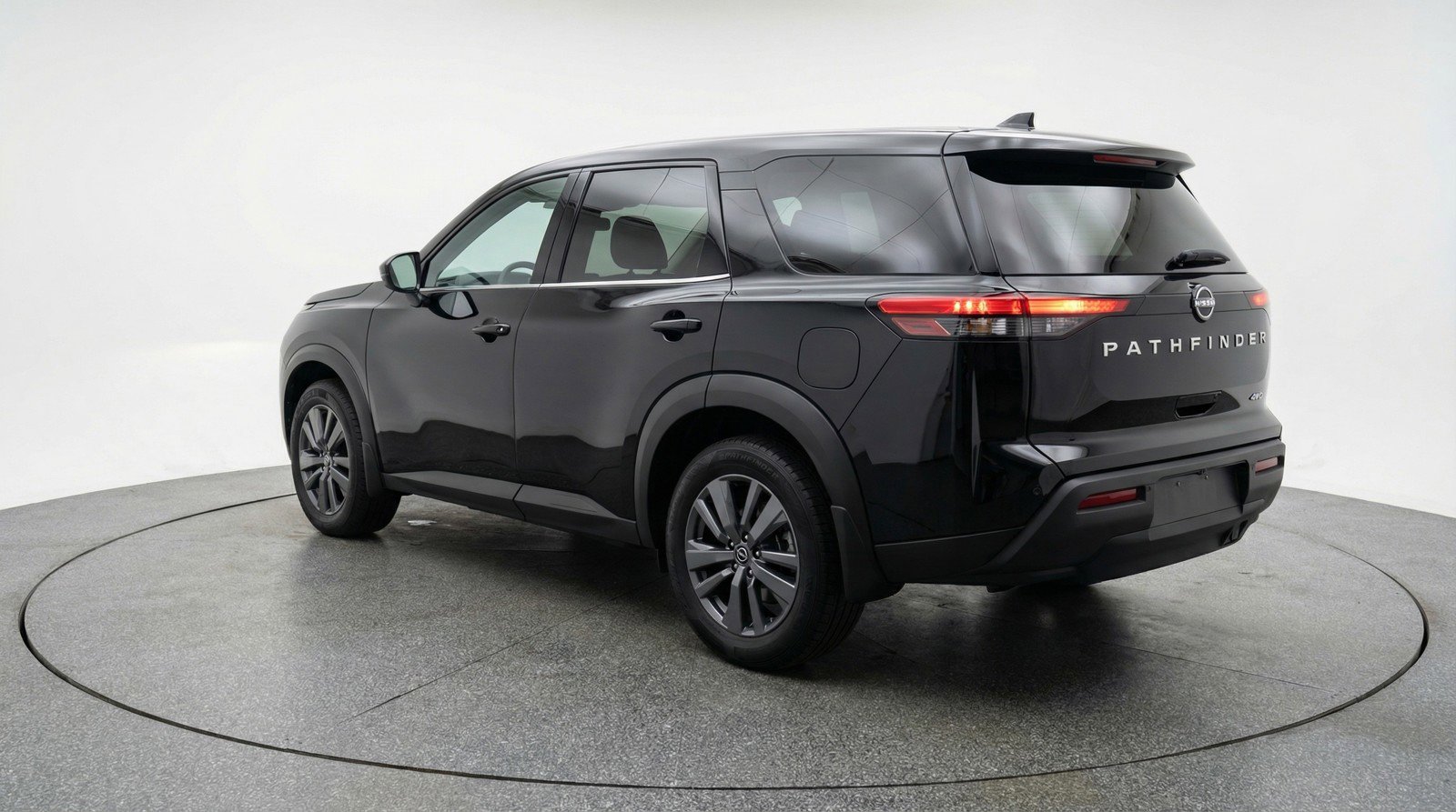 Used 2025 Nissan Pathfinder SV AWD/4WD image 6