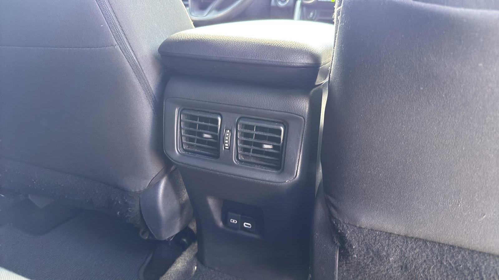 Used 2025 Toyota RAV4 XLE w/ Convenience Package FWD image 28