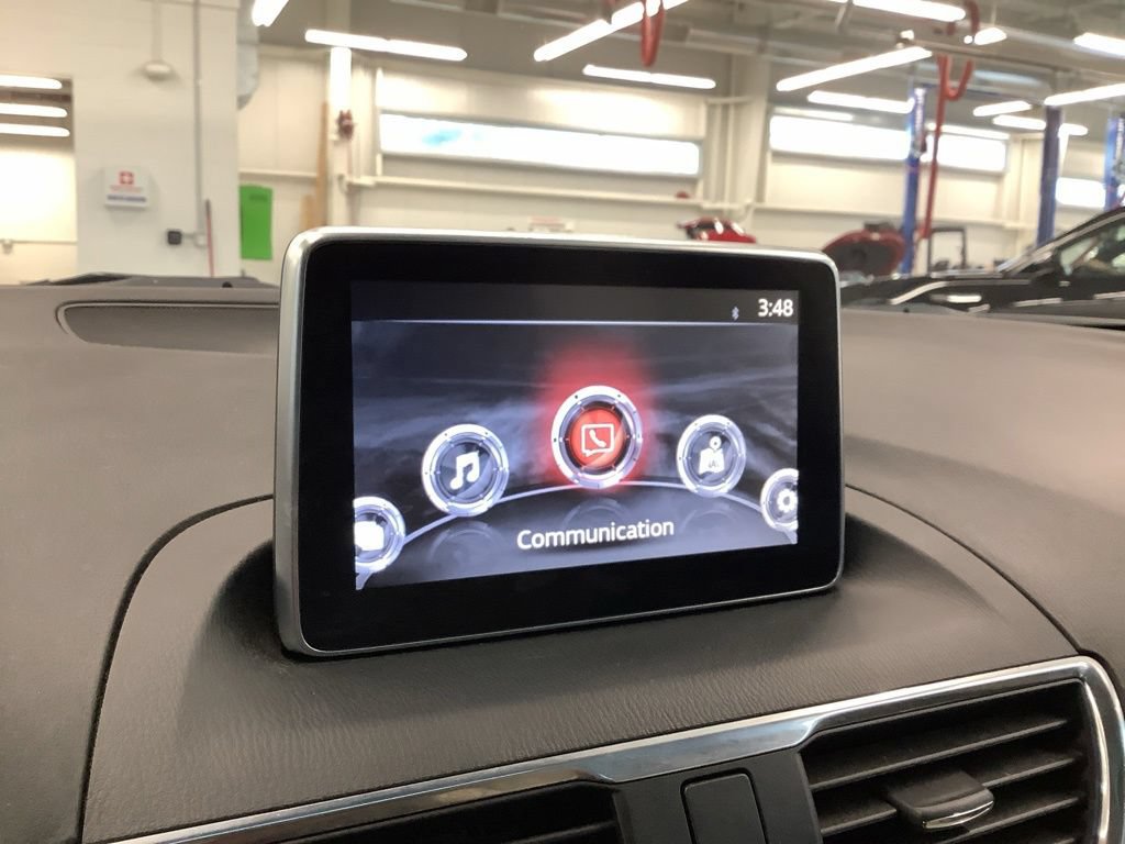 Used 2015 MAZDA MAZDA3 s Grand Touring w/ Technology Package FWD image 10