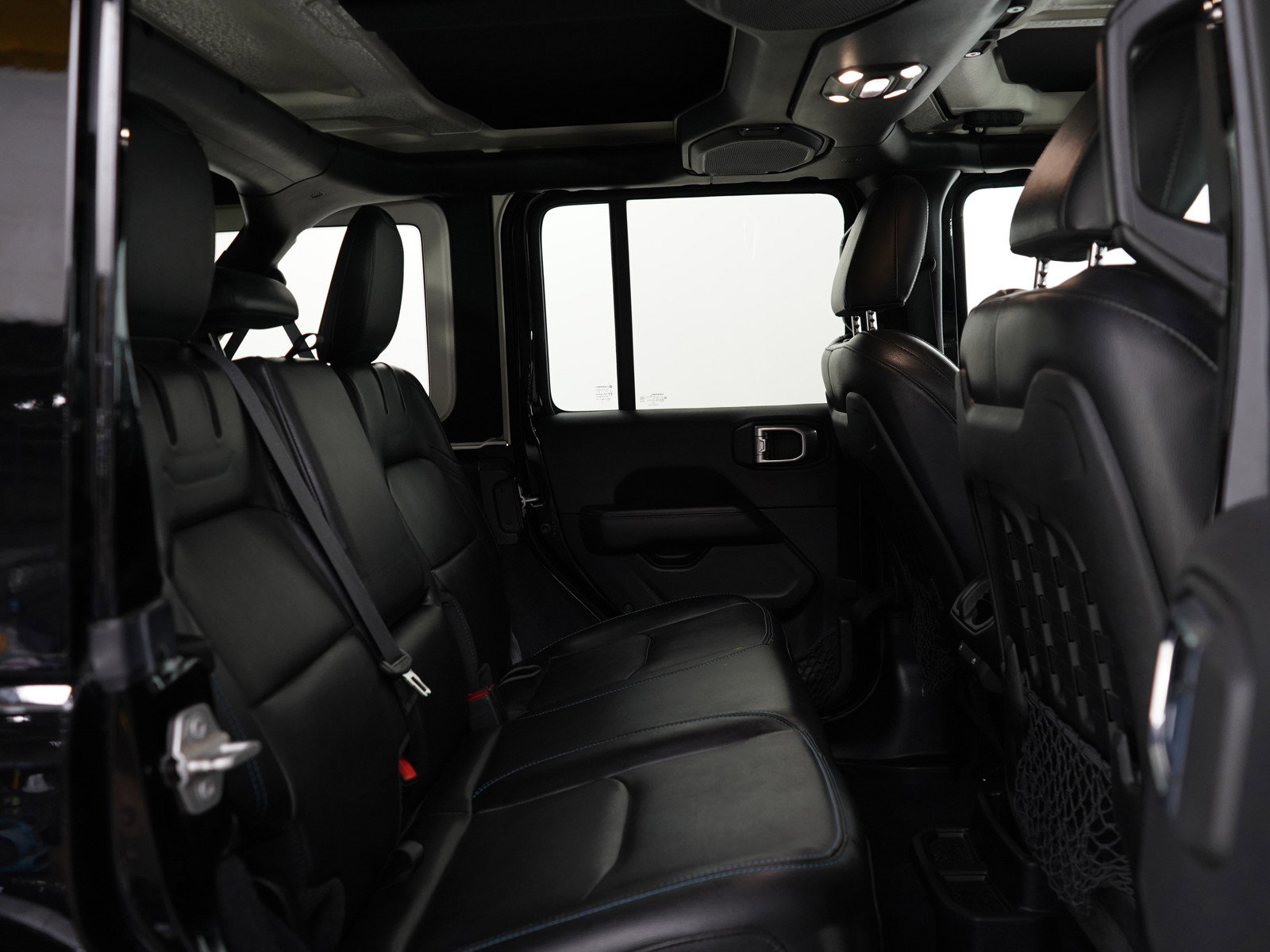 Used 2022 Jeep Wrangler Unlimited Rubicon 4xe w/ Steel Bumper Group image 12