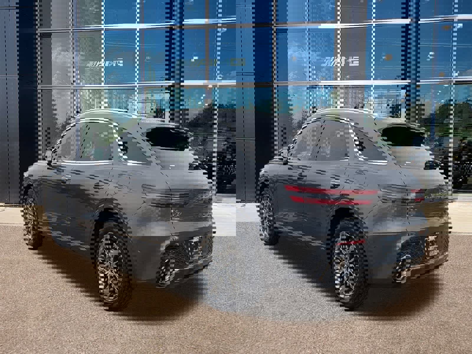 Used 2022 Genesis GV70 2.5T w/ Advanced Package image 7