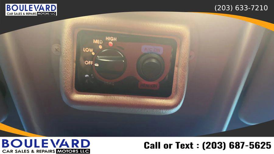 Used 2021 RAM ProMaster 2500 w/ Convenience Group FWD image 31