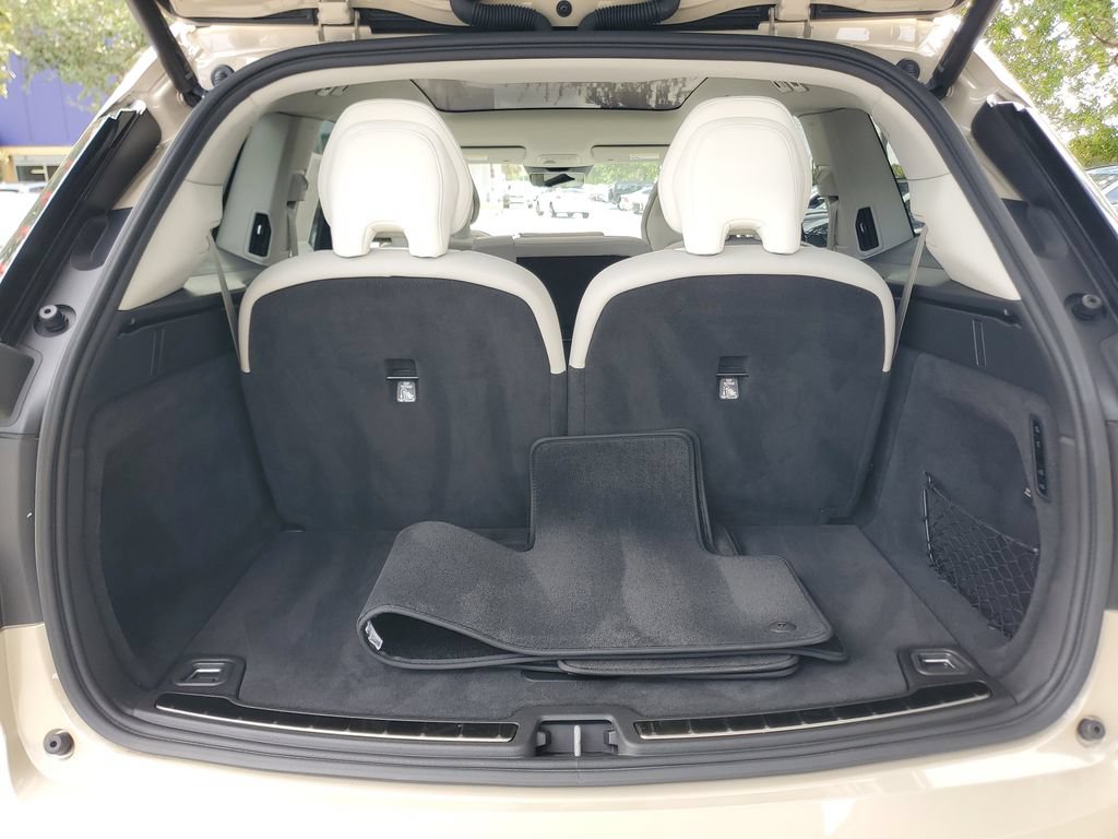 Certified 2025 Volvo EX90 Ultra AWD/4WD image 9