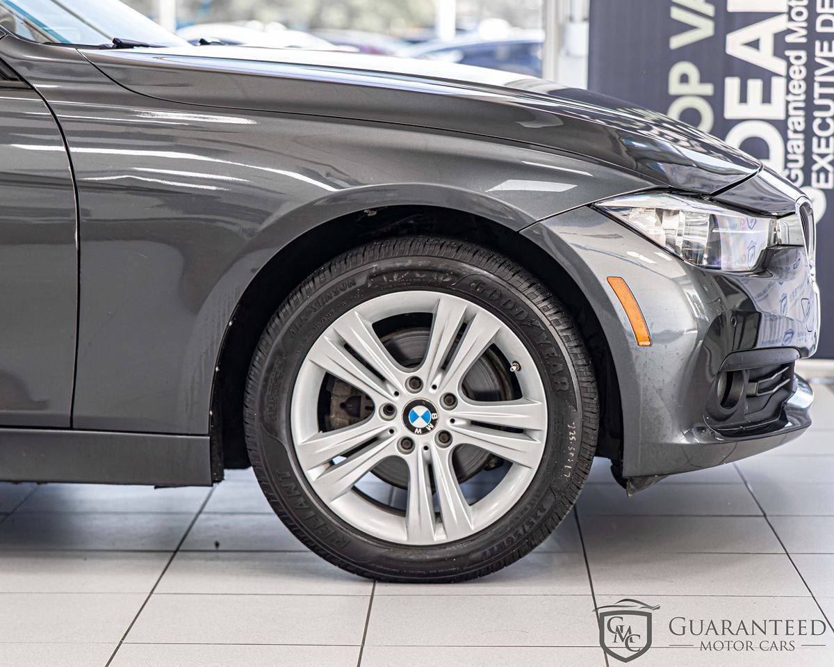 Used 2016 BMW 328i xDrive Sedan AWD/4WD image 11