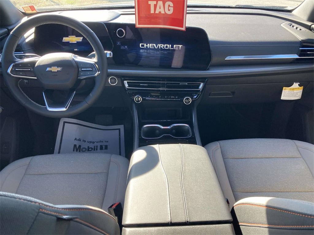 New 2025 Chevrolet Traverse LT w/ LPO, Floor Liner Package image 15