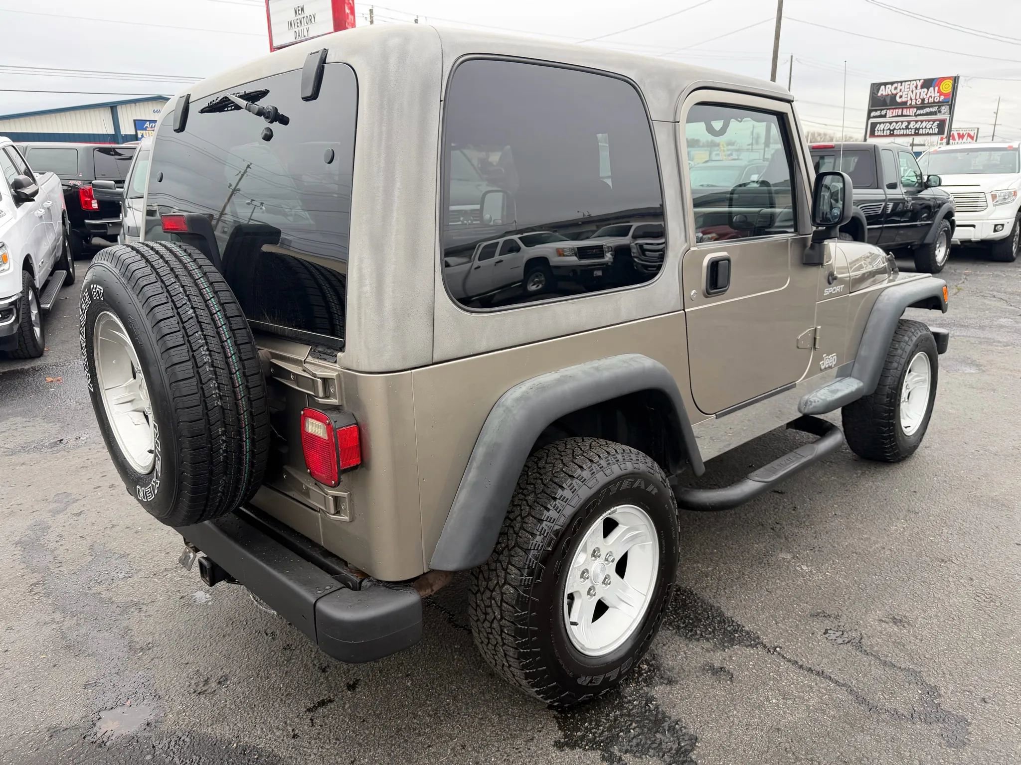 Used 2004 Jeep Wrangler 4WD w/ Dual Top Group image 6