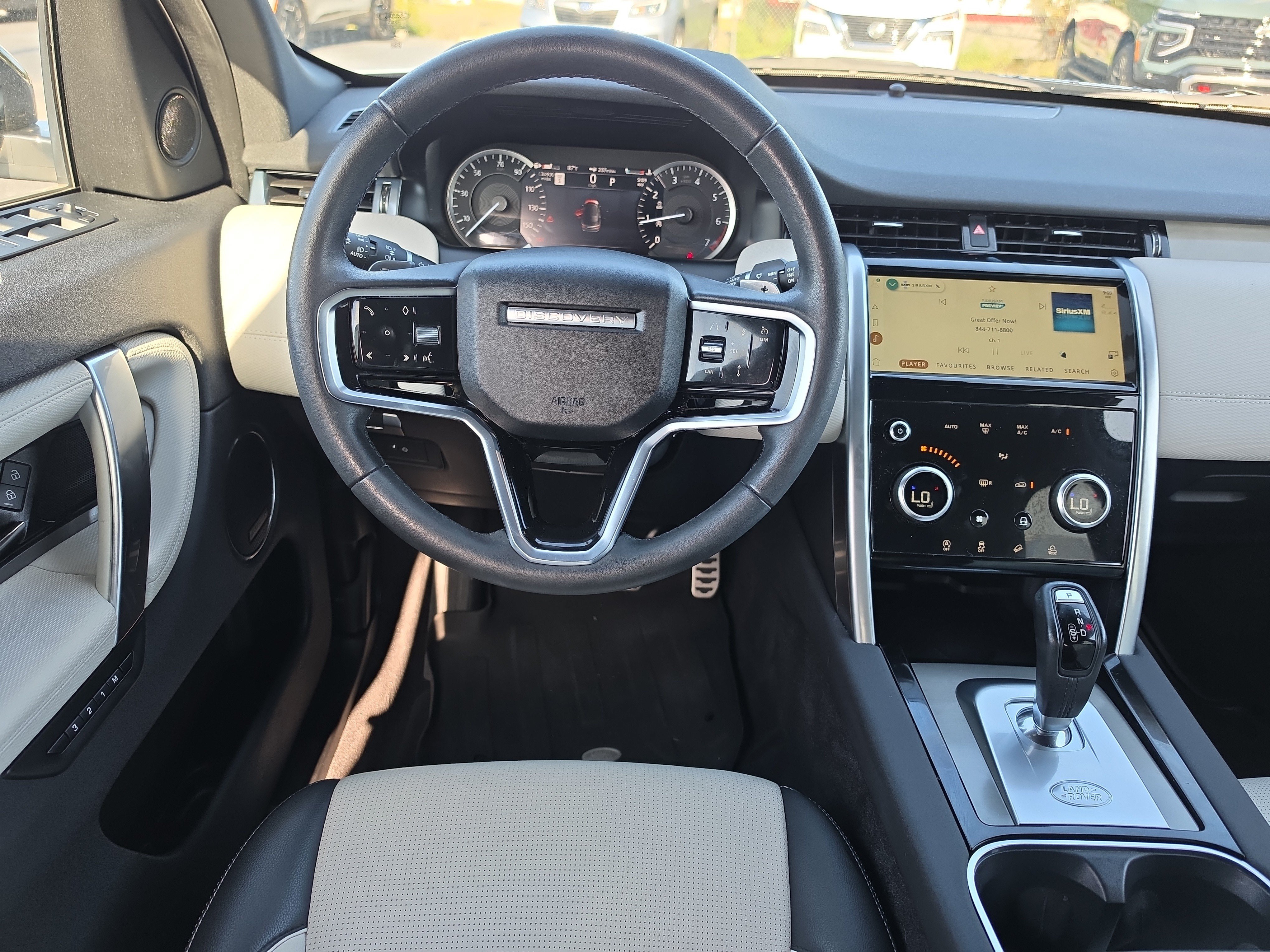 Used 2023 Land Rover Discovery Sport SE R-Dynamic AWD/4WD image 9