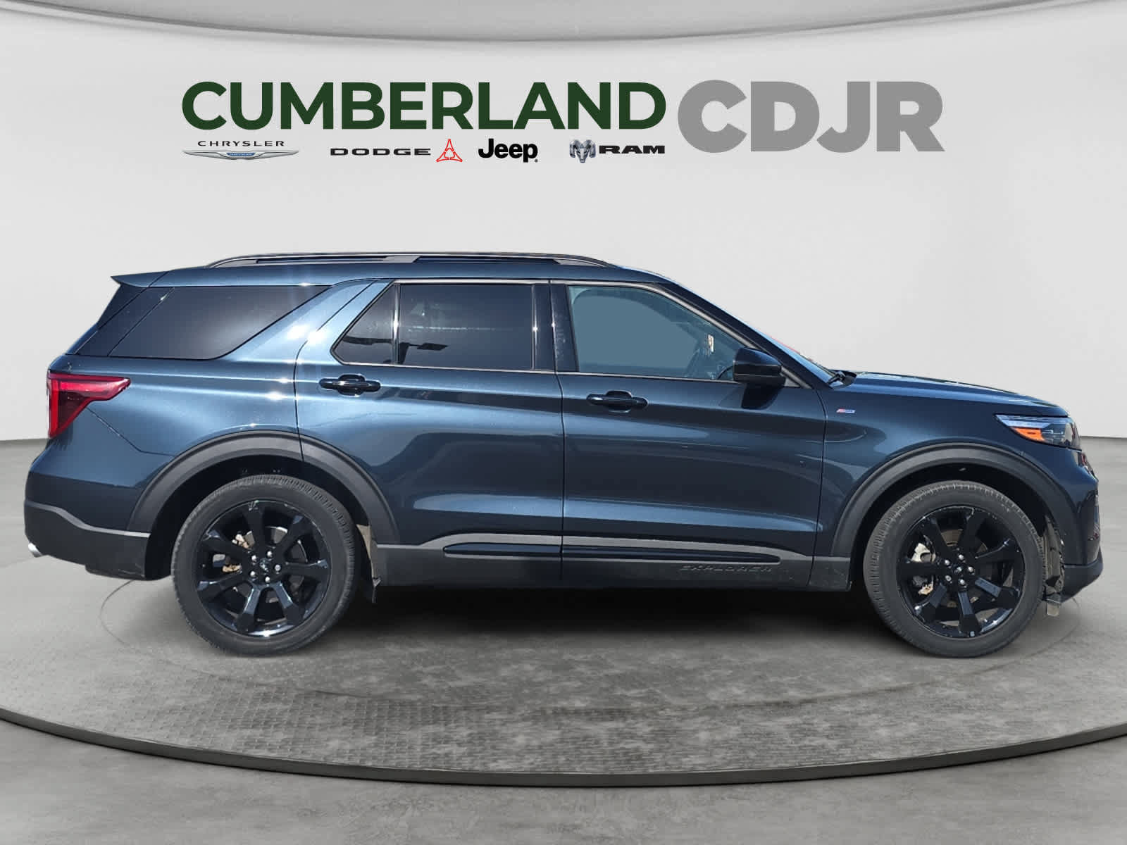 Used 2023 Ford Explorer ST-Line w/ Class IV Trailer Tow Package RWD image 7