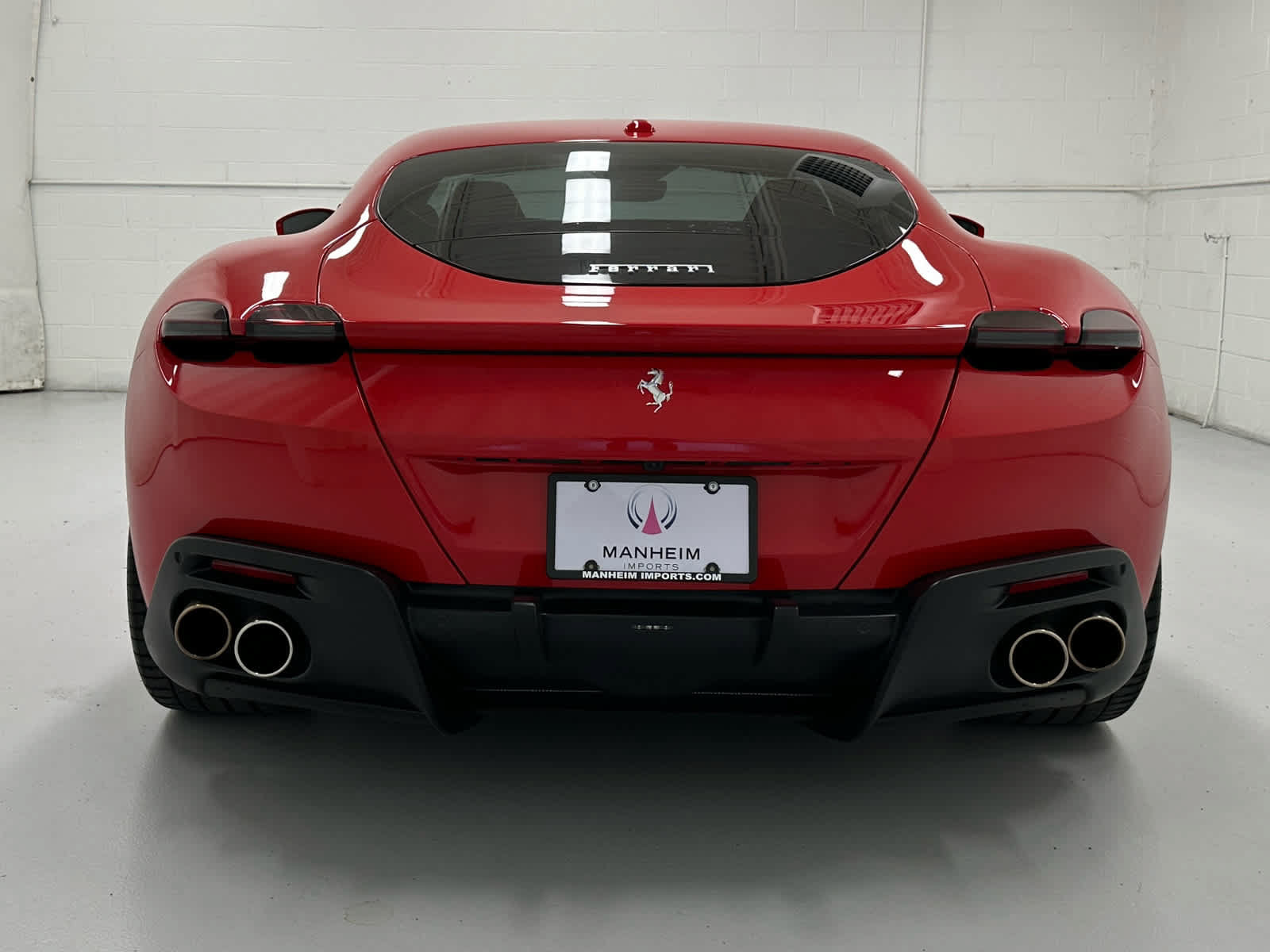 Used 2022 Ferrari Roma RWD image 7