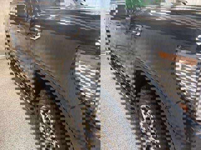 Used 2023 GMC Sierra 1500 SLT w/ SLT Premium Package image 8